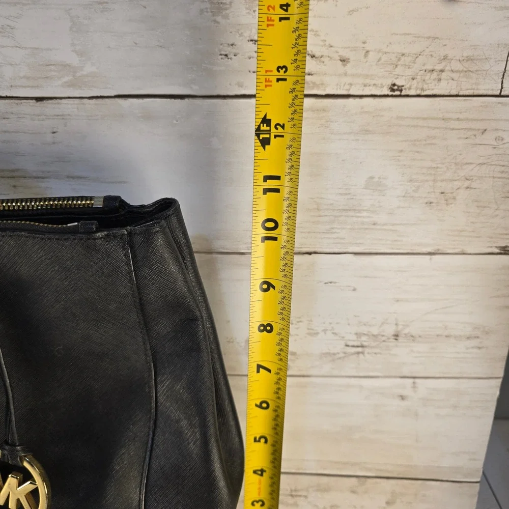 Michael Kors Savannah Satchel Black Saffiano Leather Gold Hardware Tote Bag
